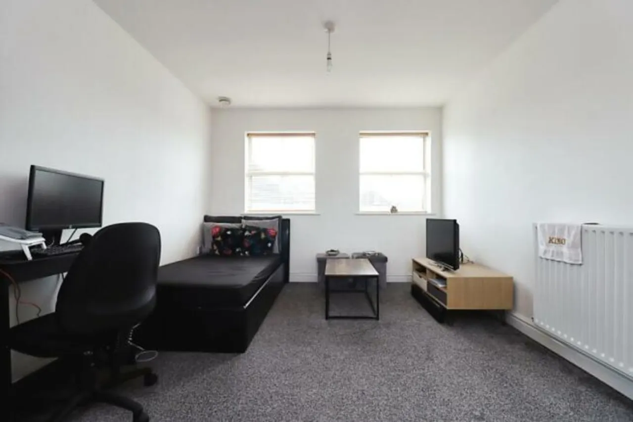 Victoria Road East, Leicester, photo 6