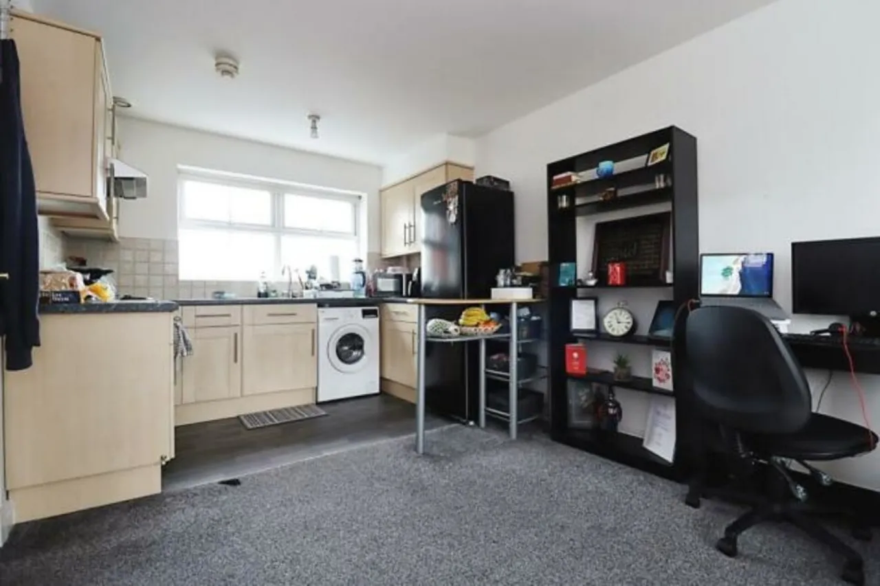 Victoria Road East, Leicester, photo 2