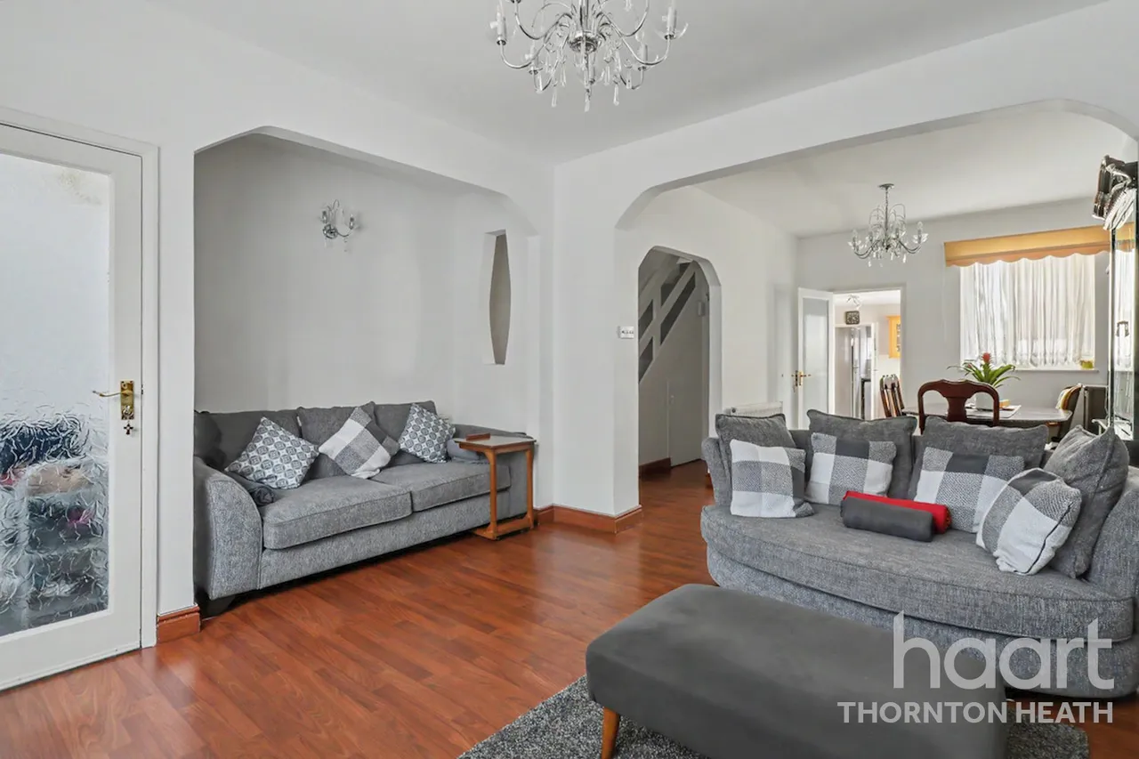 Whitehorse Lane, London, SE25, photo 2