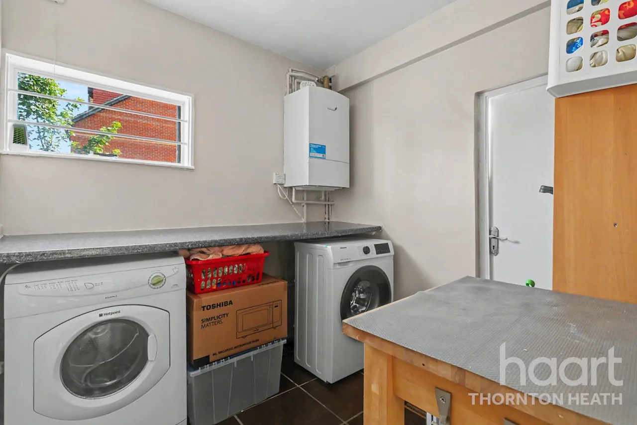 Whitehorse Lane, London, SE25, photo 5