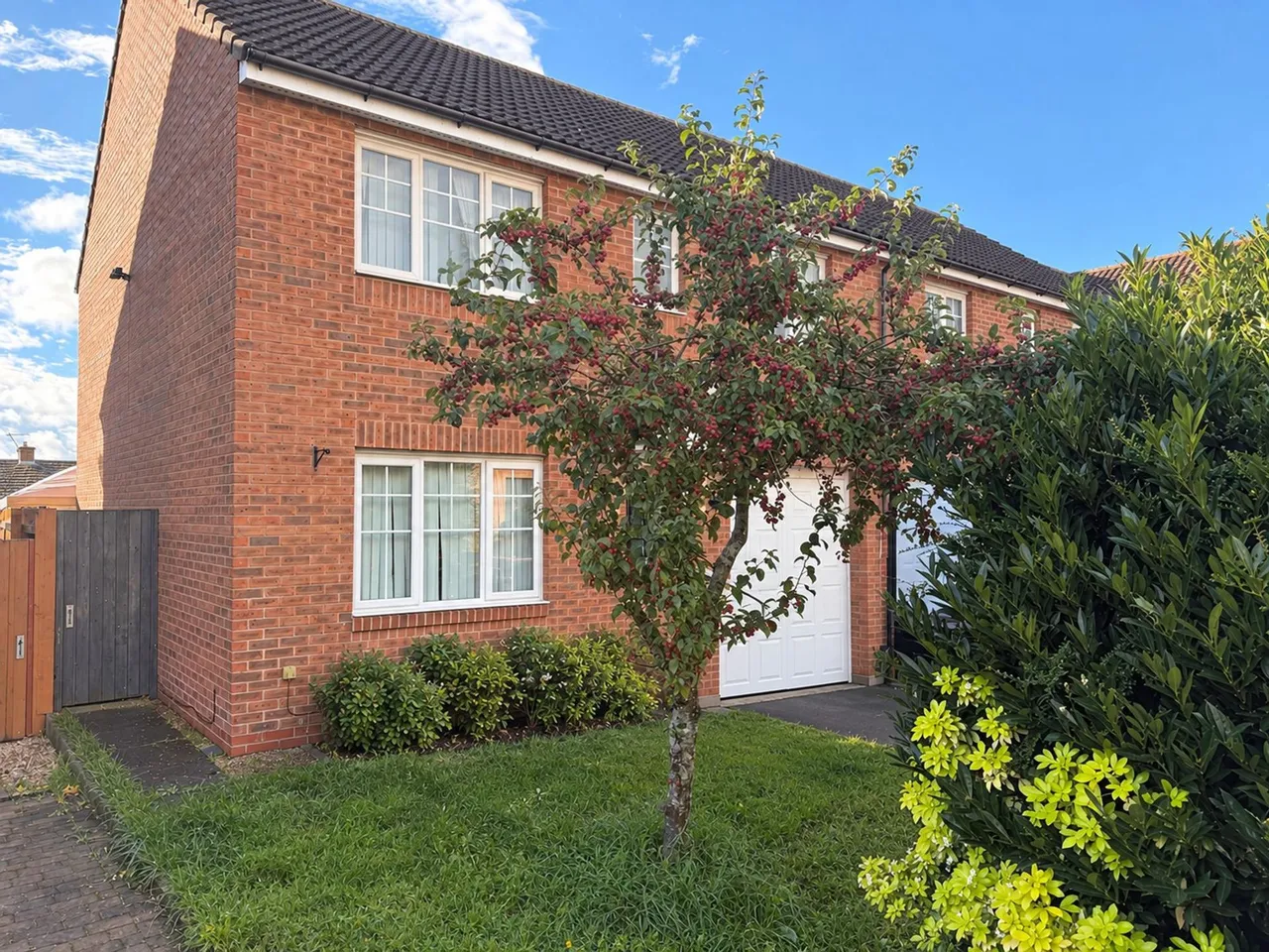 4 bed house for sale, Warmington Avenue, Grantham, NG31
