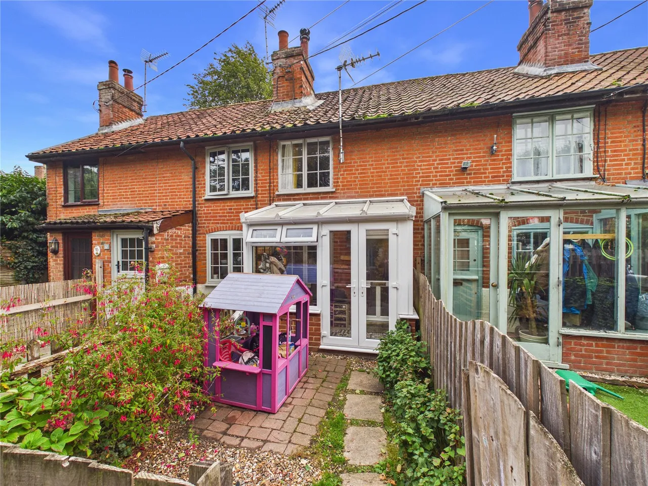 2 bed house for sale, East Row, Holbrook, IP9