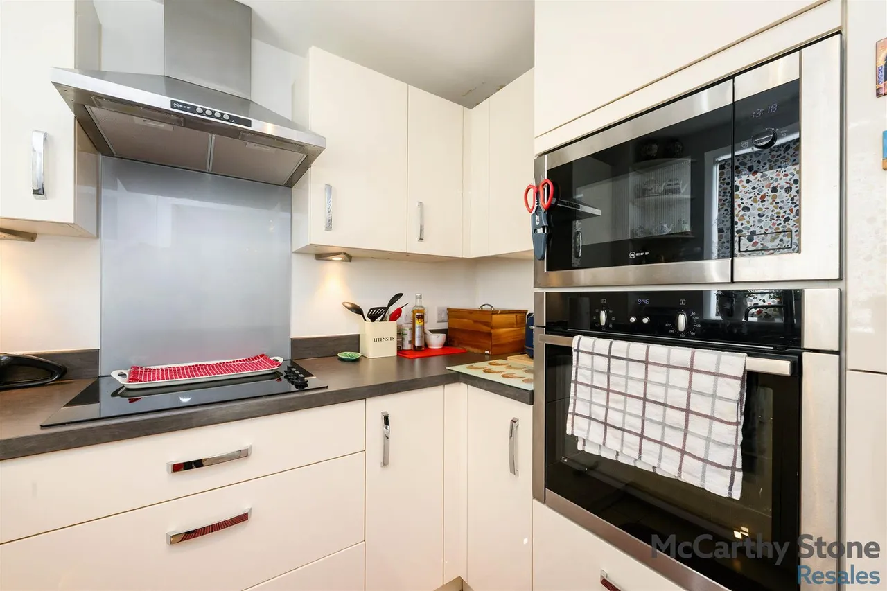 Hale Road, Hertford, SG13, photo 11