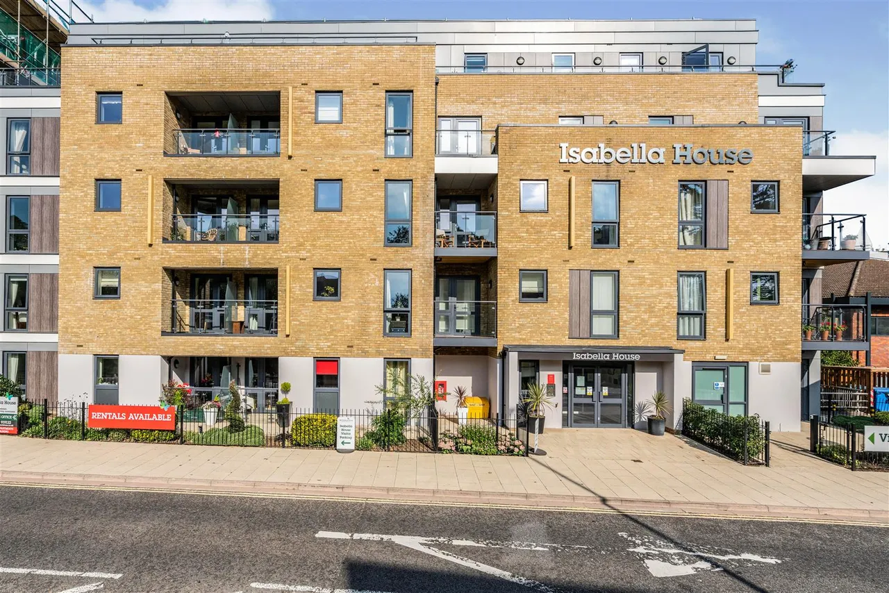 2 bed flat for sale, Hale Road, Hertford, SG13
