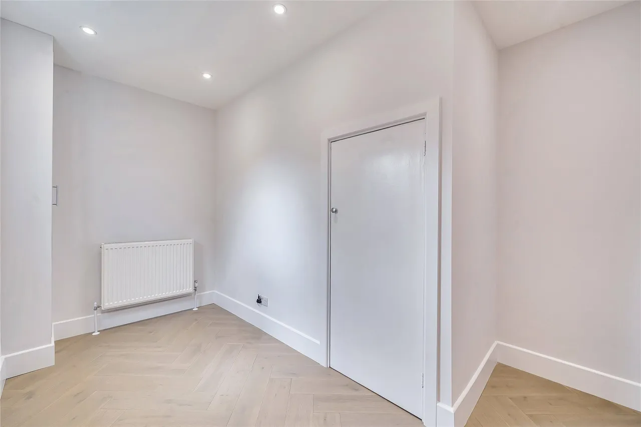 Chelsfield Lane, Orpington, BR5, photo 13