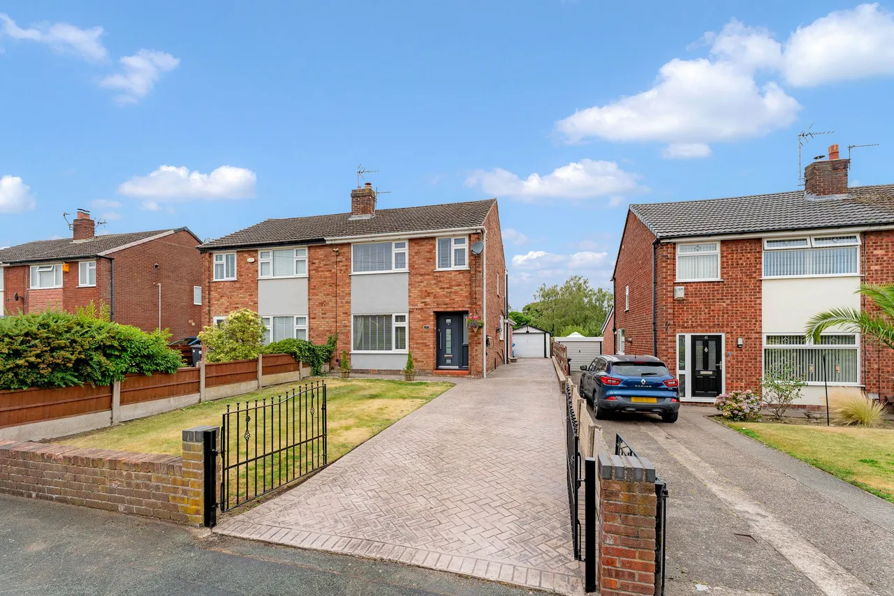 3 bed house for sale — St. Marys Road, Halton, Runcorn, Runcorn, WA7 2BJ