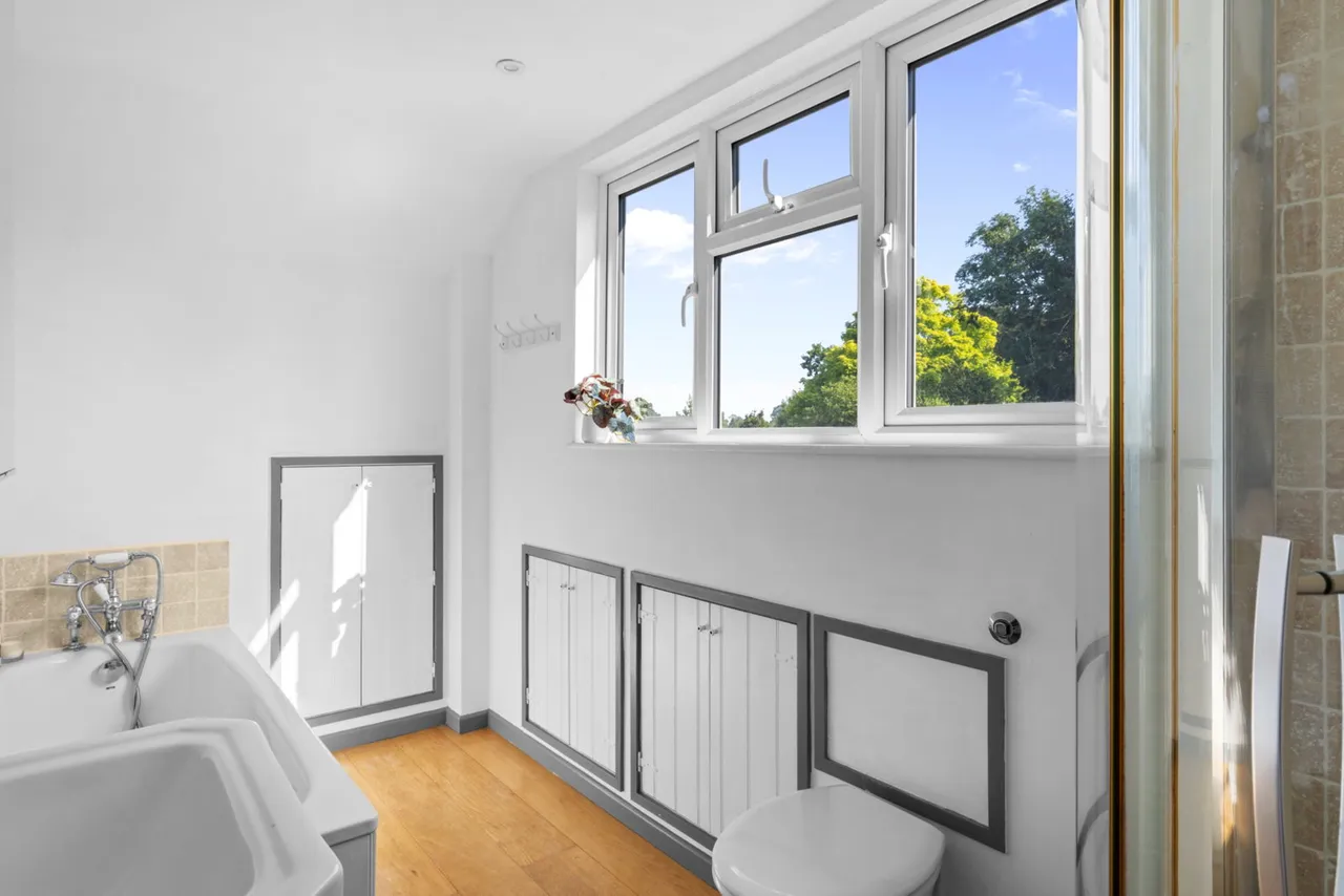 Henwood Green Road, Pembury, TN2, photo 15
