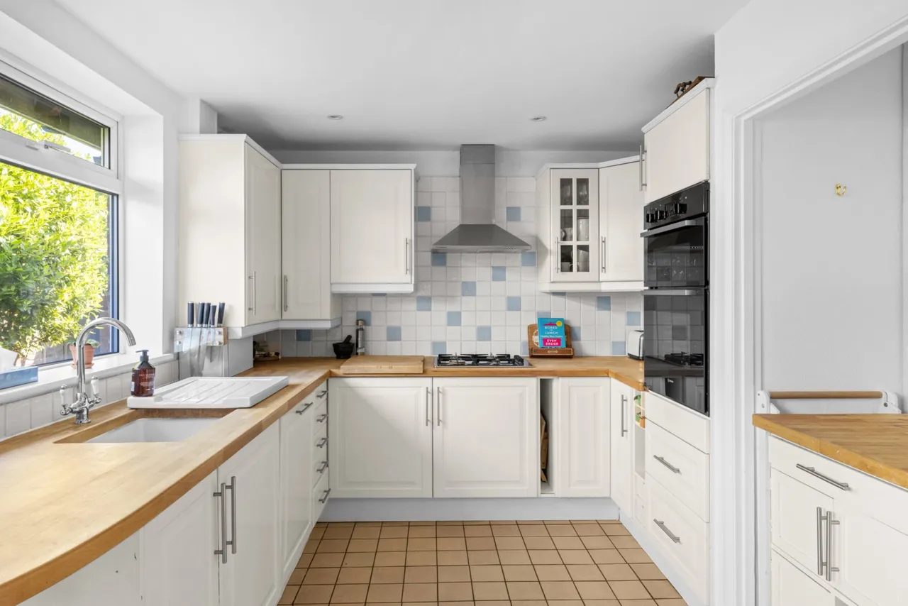 Henwood Green Road, Pembury, TN2, photo 6