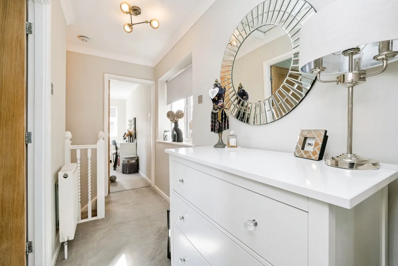 Princes Road, Buckhurst Hill, Essex, IG9, photo 11