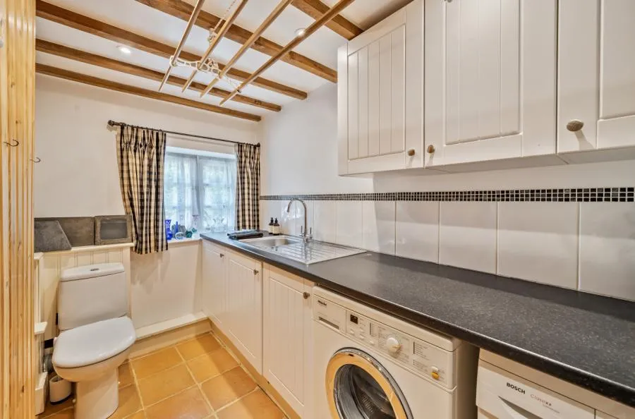 North Street, Aston, OX18, photo 9