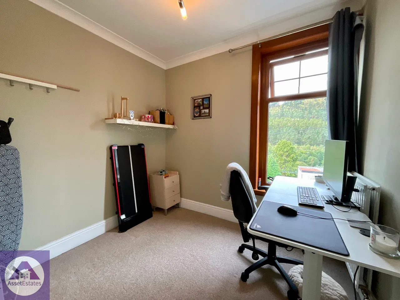 Richmond Road, Six Bells, photo 13
