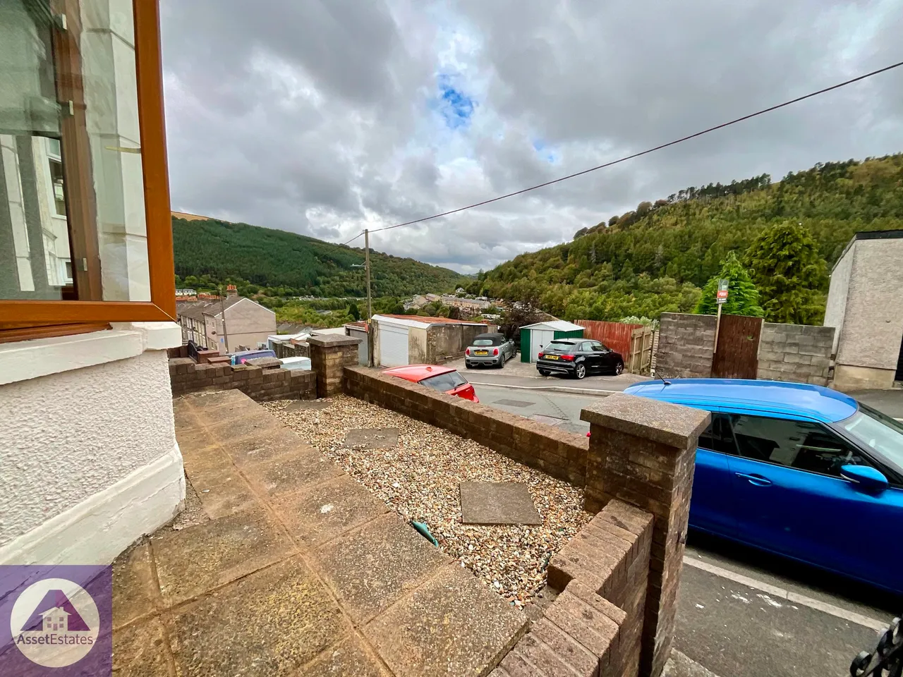 Richmond Road, Six Bells, photo 23