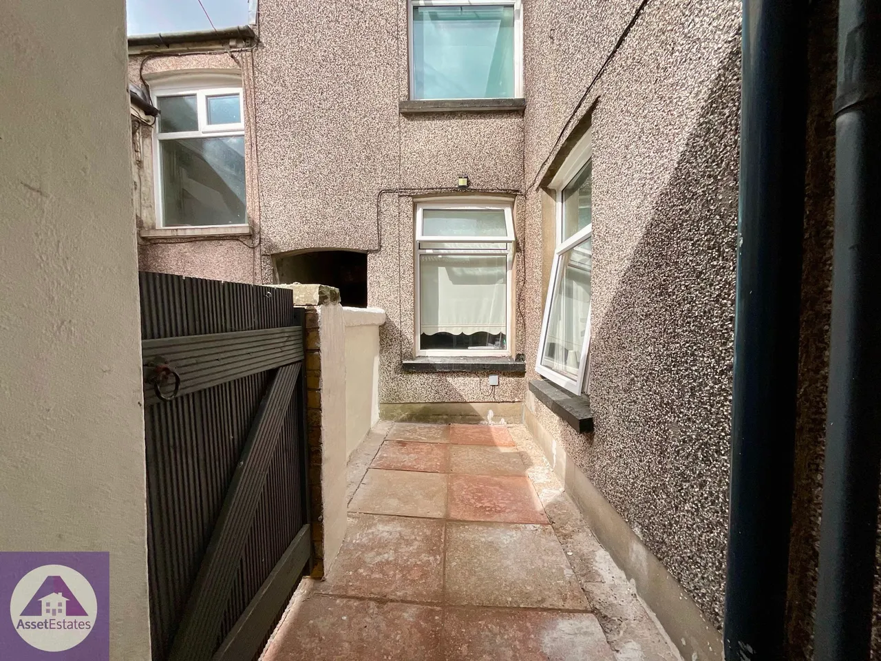 Richmond Road, Six Bells, photo 19