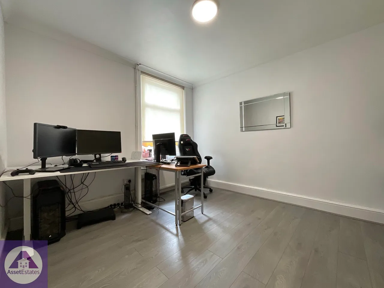 Richmond Road, Six Bells, photo 6
