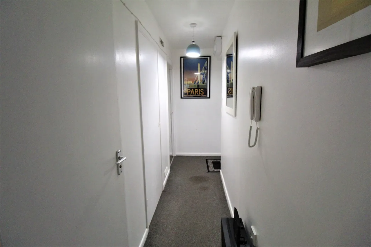 Wingrove Drive, Purfleet, Essex, RM19 1NB, photo 6