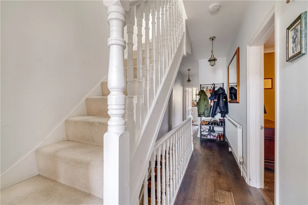 Replingham Road, London, SW18, photo 8