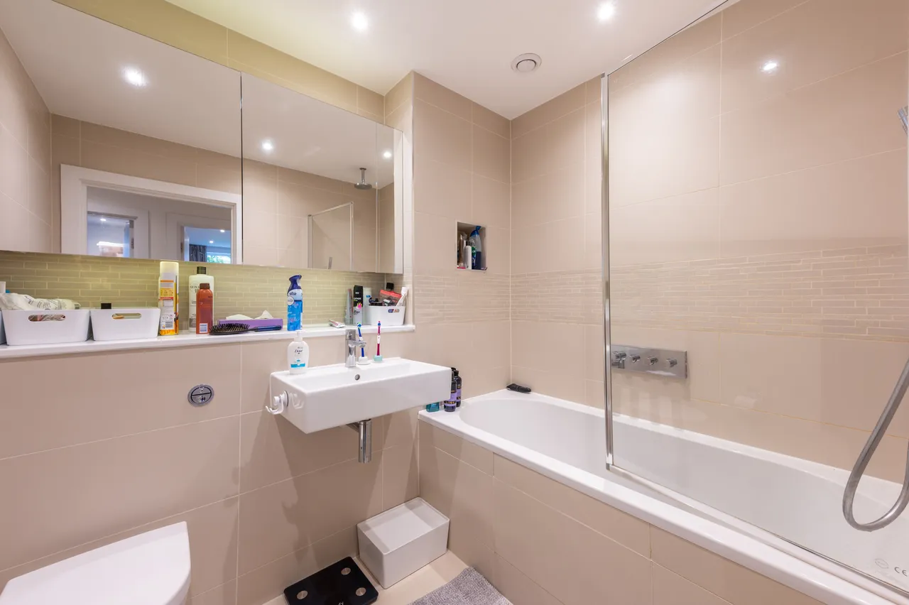6 Aitons House, Pump House Crescent, Brentford, photo 4