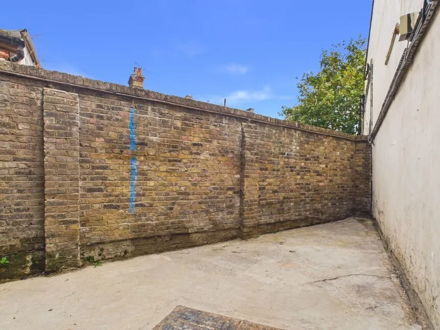 King Edwards Road, Barking, IG11, photo 4
