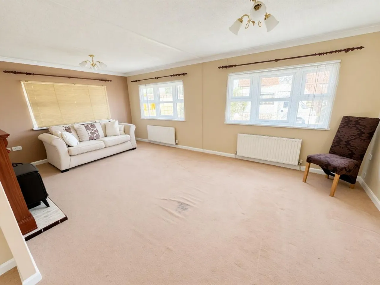 2 bed property for sale, Blue Sky Close, Bradwell