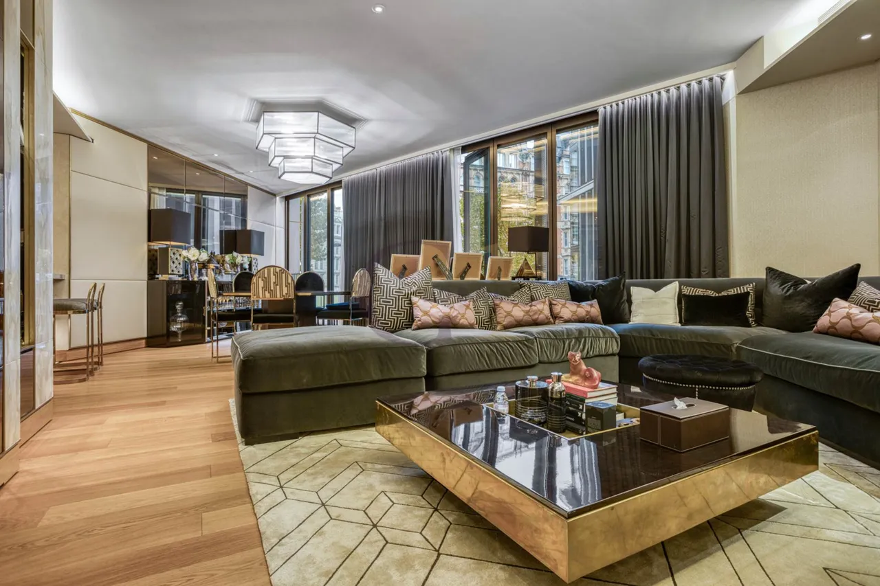 One Hyde Park, London, SW1X, photo 2