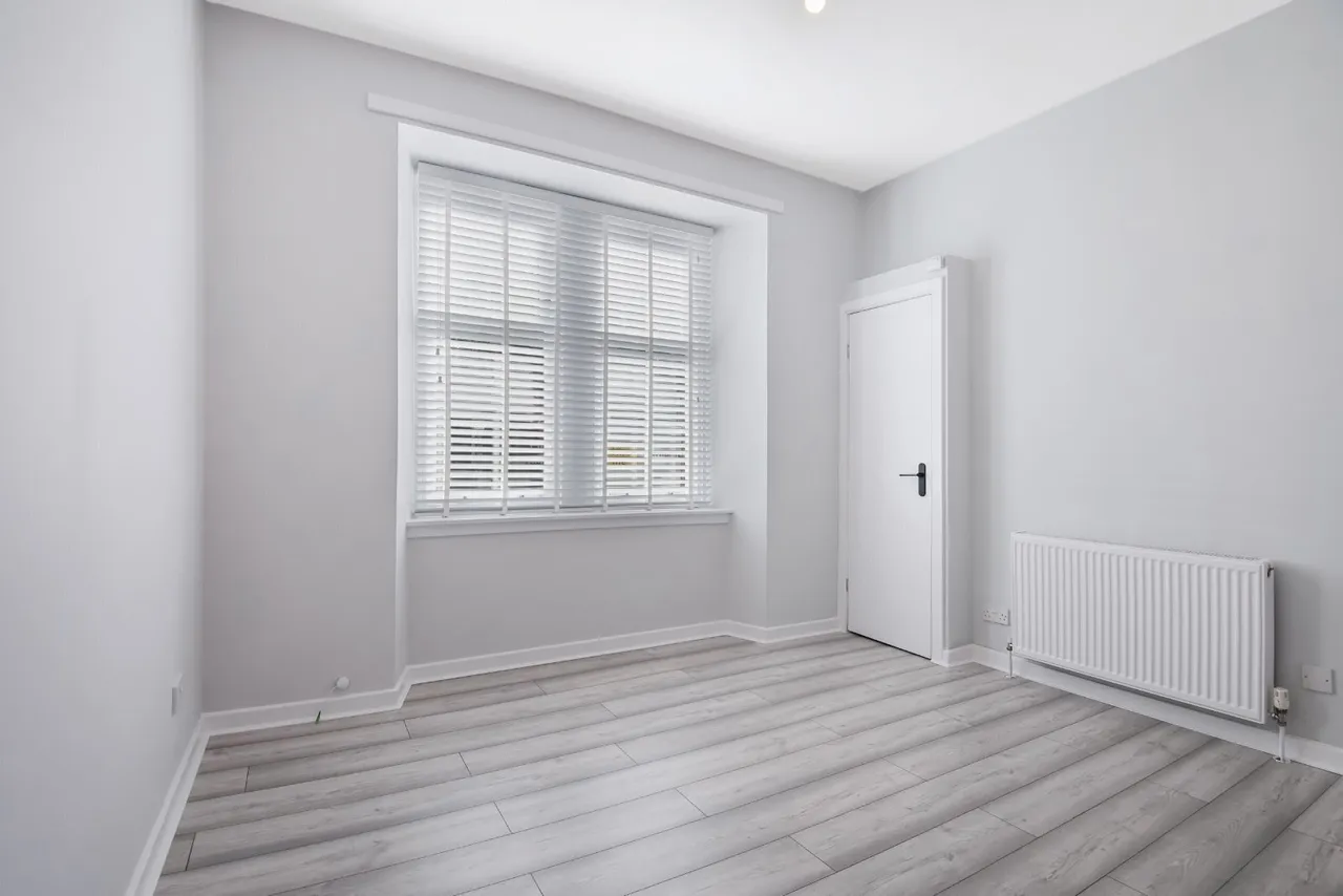Neilston Road, Paisley, Renfrewshire, PA2, photo 2