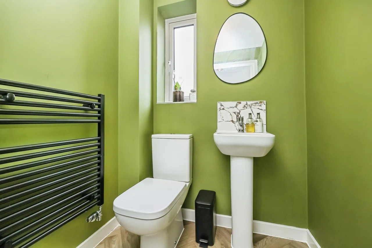 Magee Close, NOTTINGHAM, Nottinghamshire, NG15, photo 5