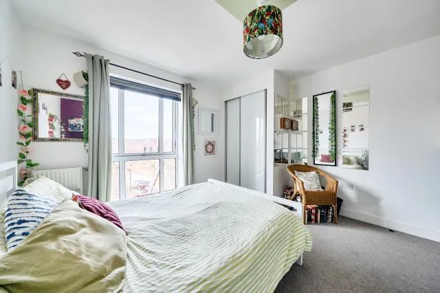 Park Way, Newbury, RG14, photo 11