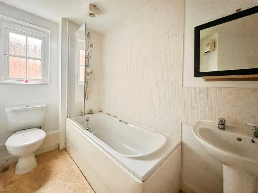 Hendeley Court, Burton-on-Trent, Staffordshire, DE14, photo 8