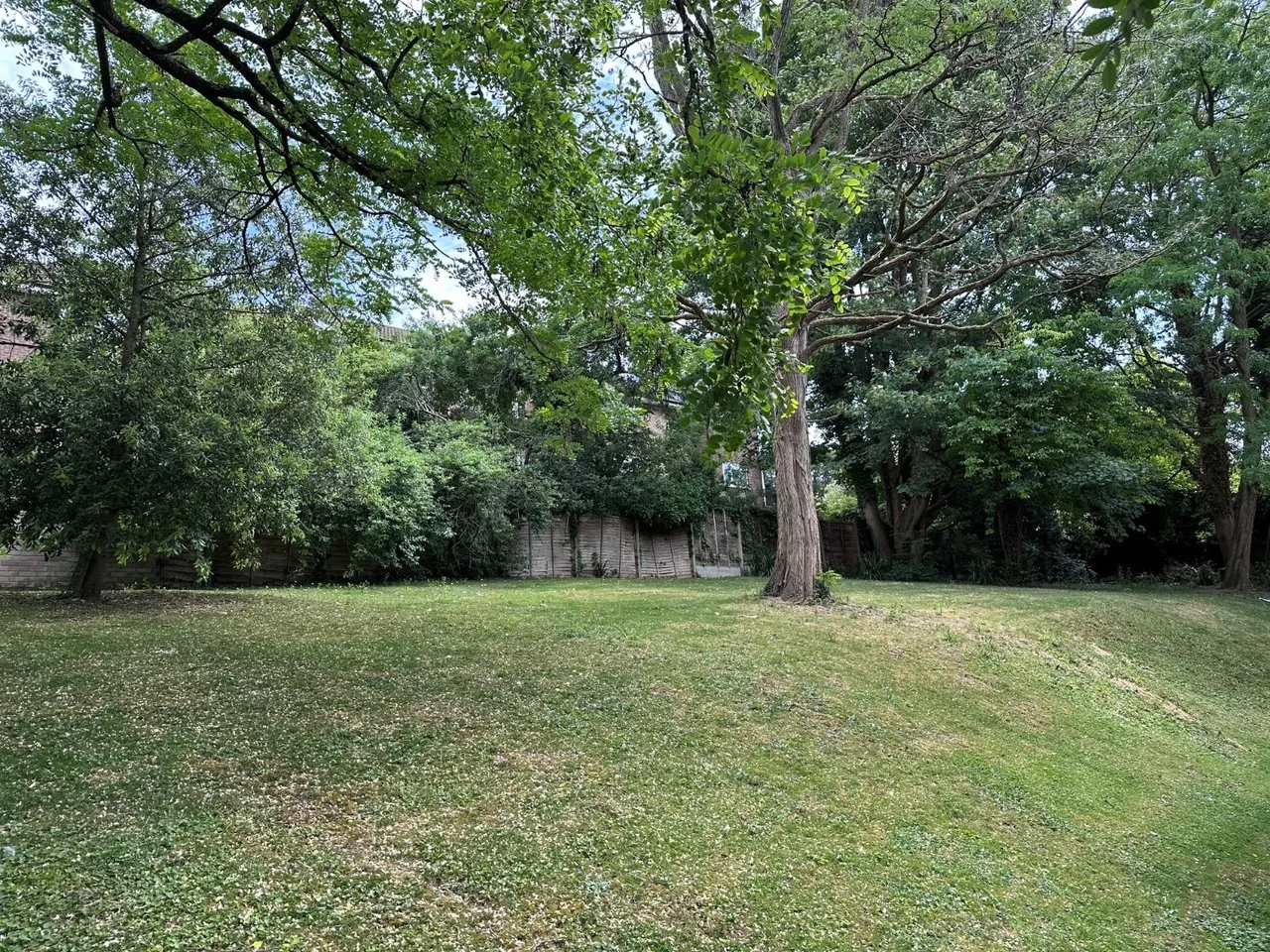 London Road, High Wycombe, HP11, photo 7