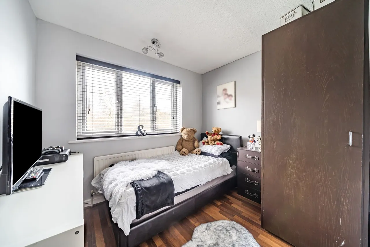 Grassholme Drive, Stockport, SK2, photo 15