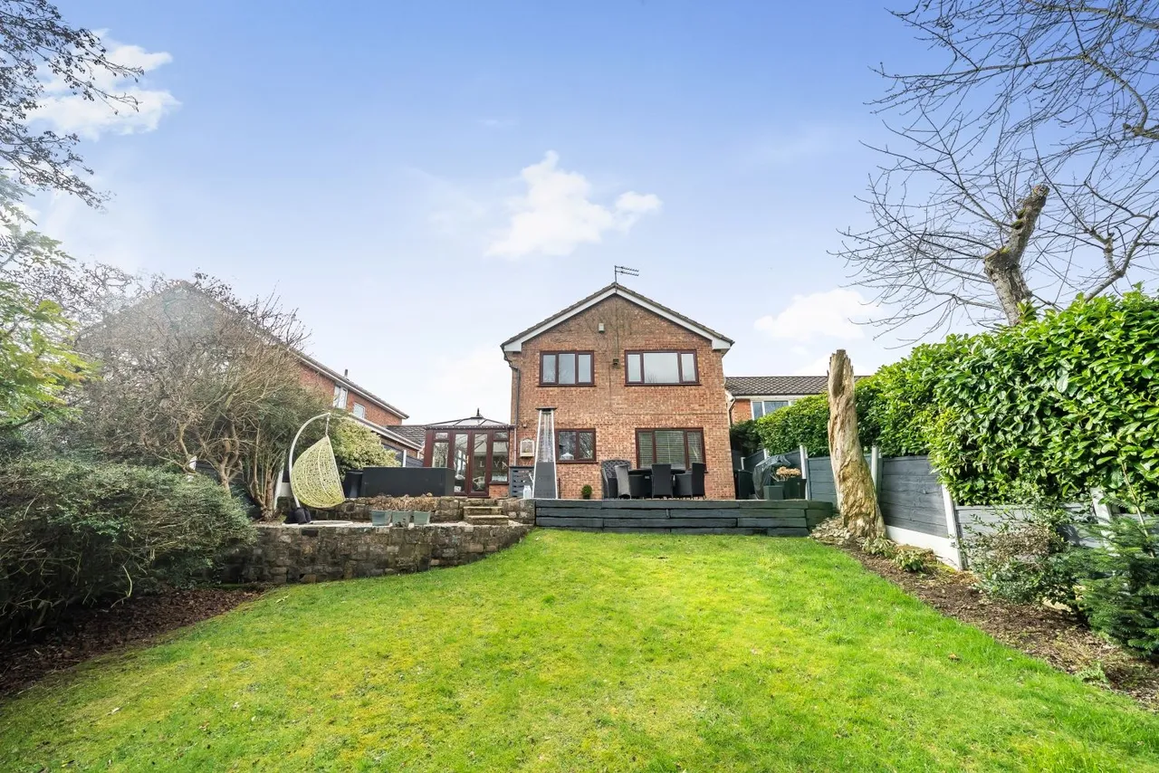 Grassholme Drive, Stockport, SK2, photo 4