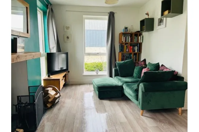 Ceres Place, Calne, SN11, photo 5