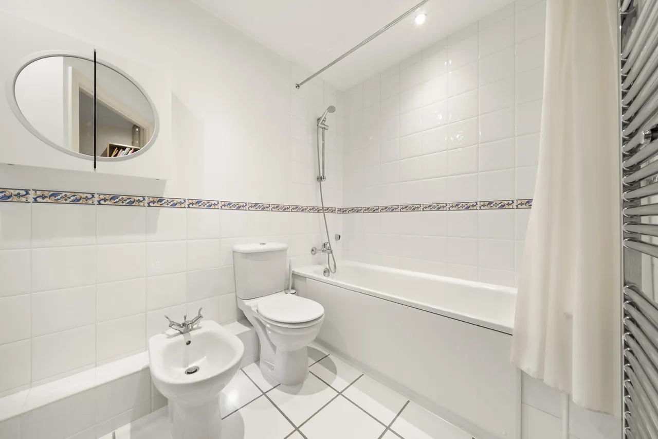 Oatlands Avenue, Weybridge, Surrey, KT13, photo 8