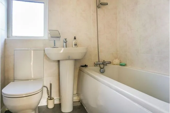 Scalford Drive, Nottingham, NG8, photo 10