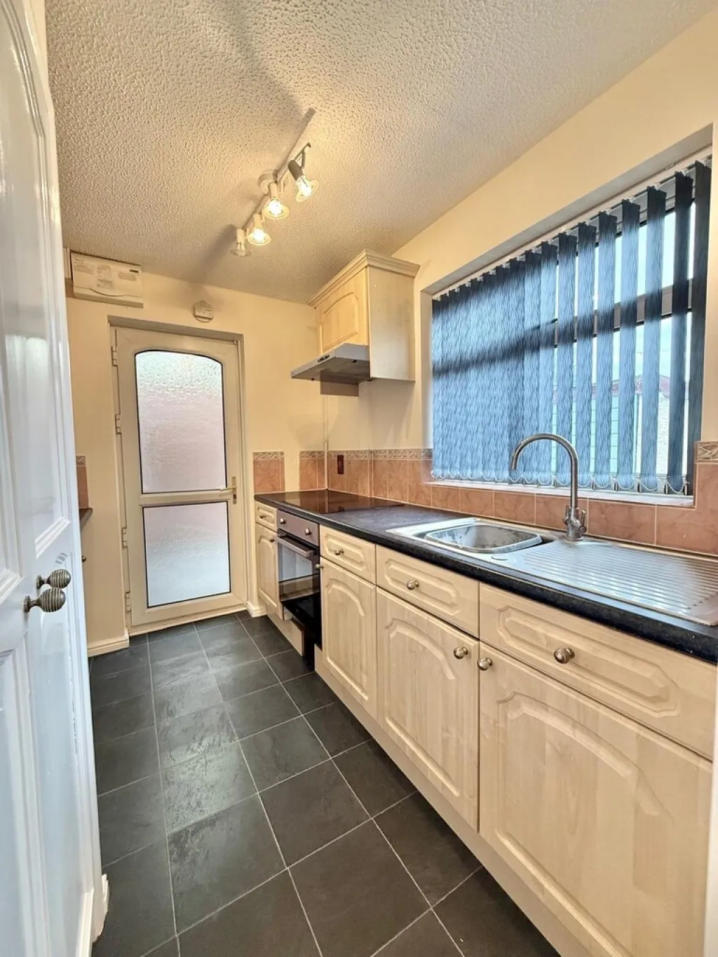 Larchwood Road, Coventry, photo 9