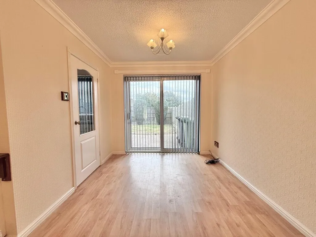 Larchwood Road, Coventry, photo 6