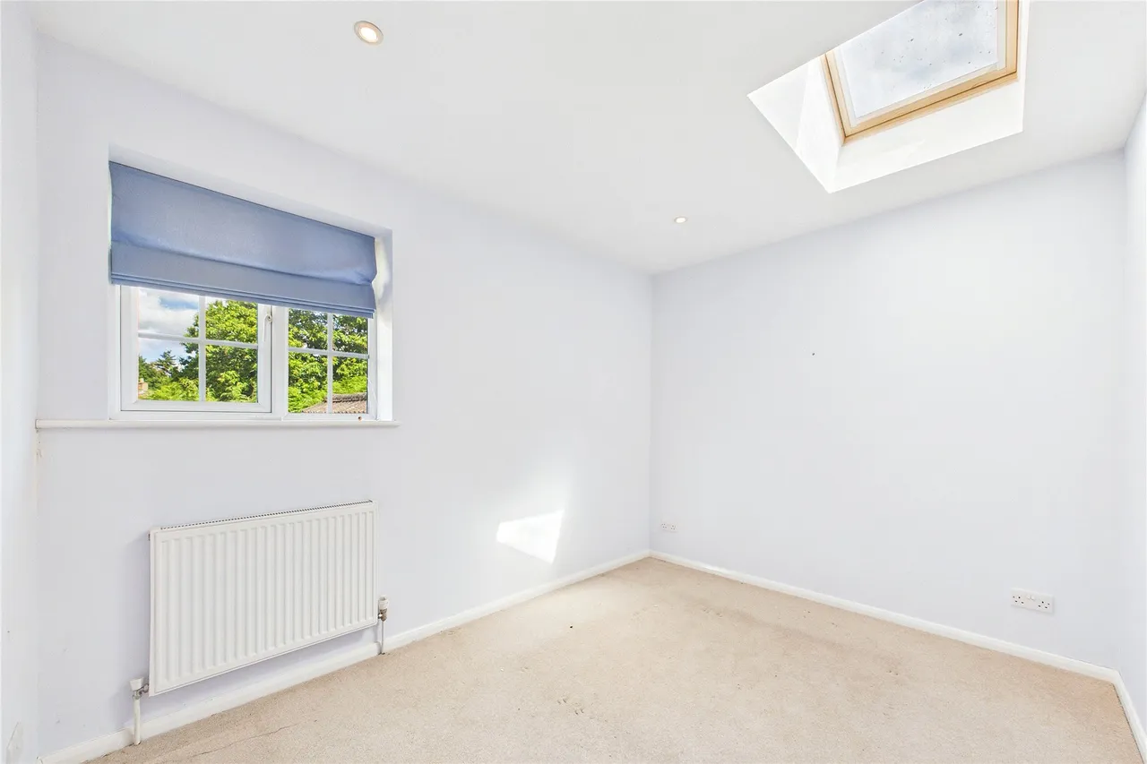 Crosby Hill Drive, Camberley, GU15, photo 9