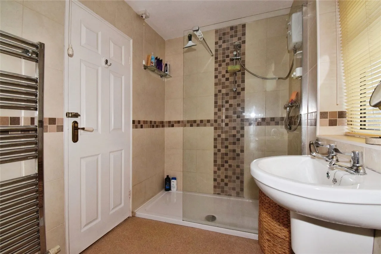 Cheshire Drive, Wigston, LE18, photo 10