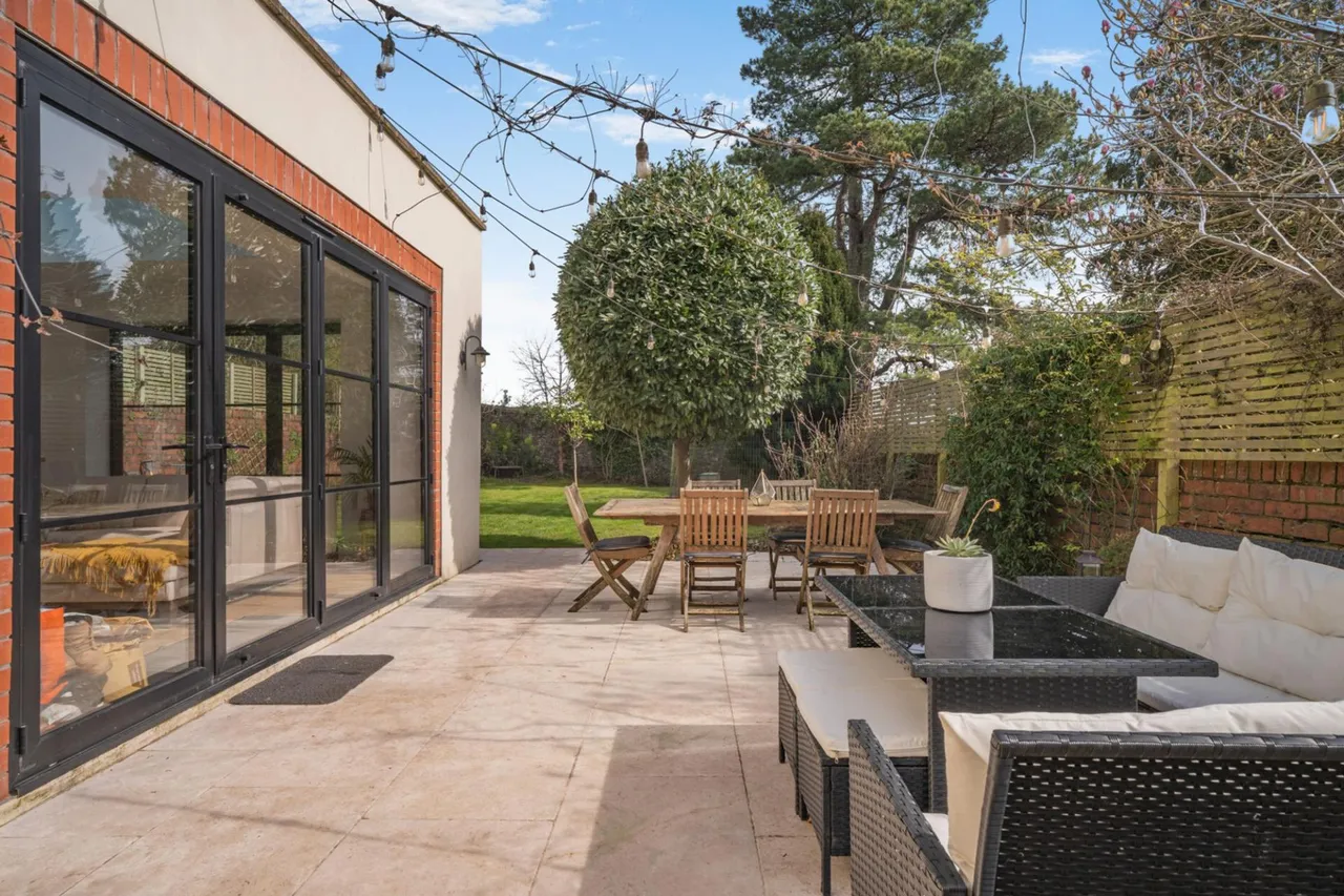Stow Park Avenue, Newport, NP20, photo 25