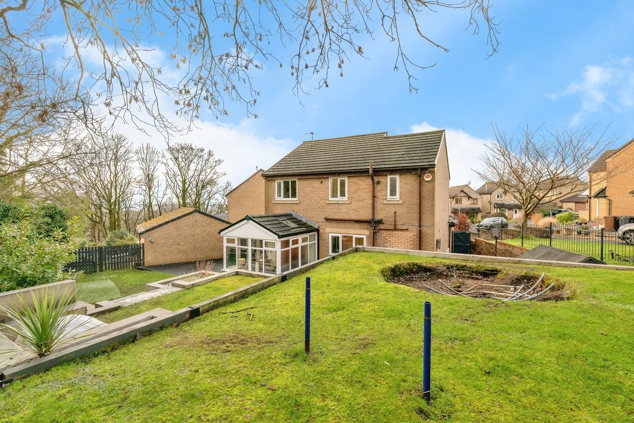 Rochester Drive, Burnley, Lancashire, BB10, photo 19