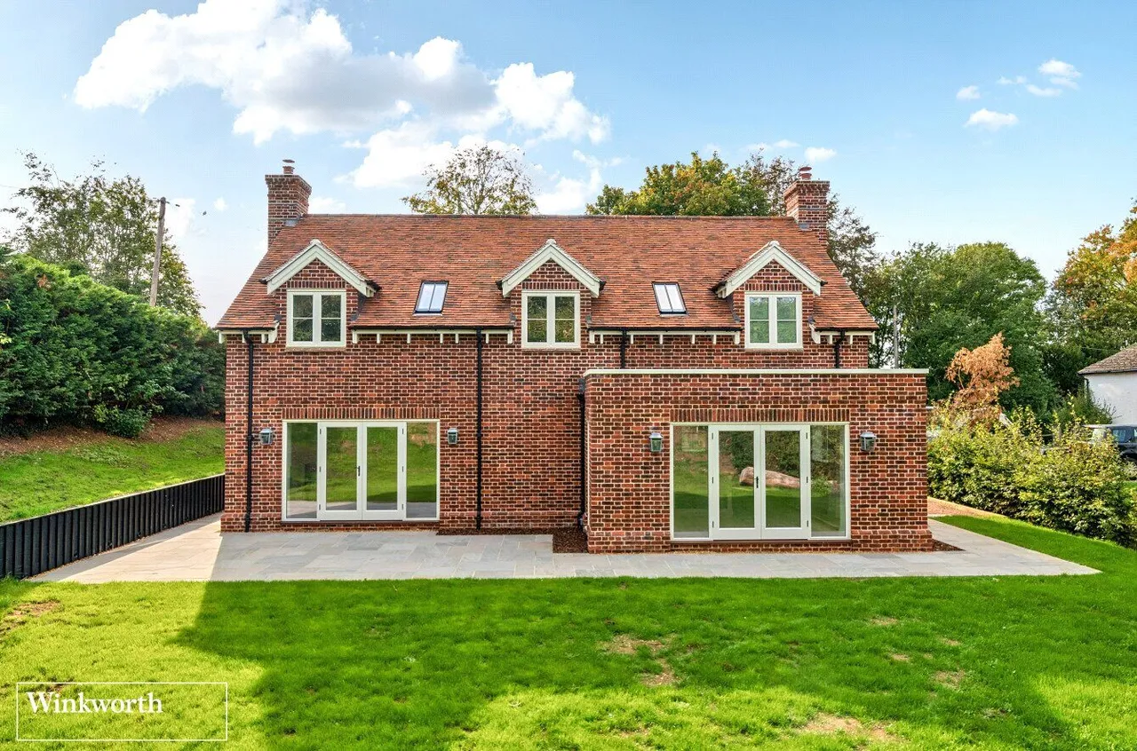 Mary Lane, North Waltham, RG25, photo 21