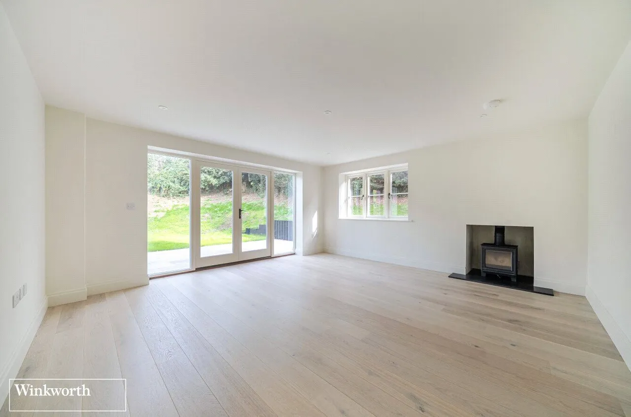 Mary Lane, North Waltham, RG25, photo 8