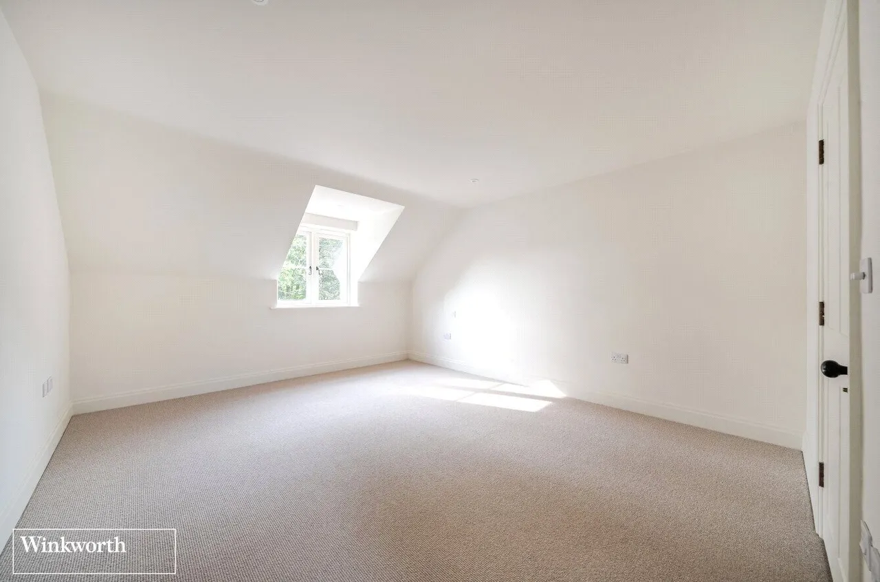Mary Lane, North Waltham, RG25, photo 14