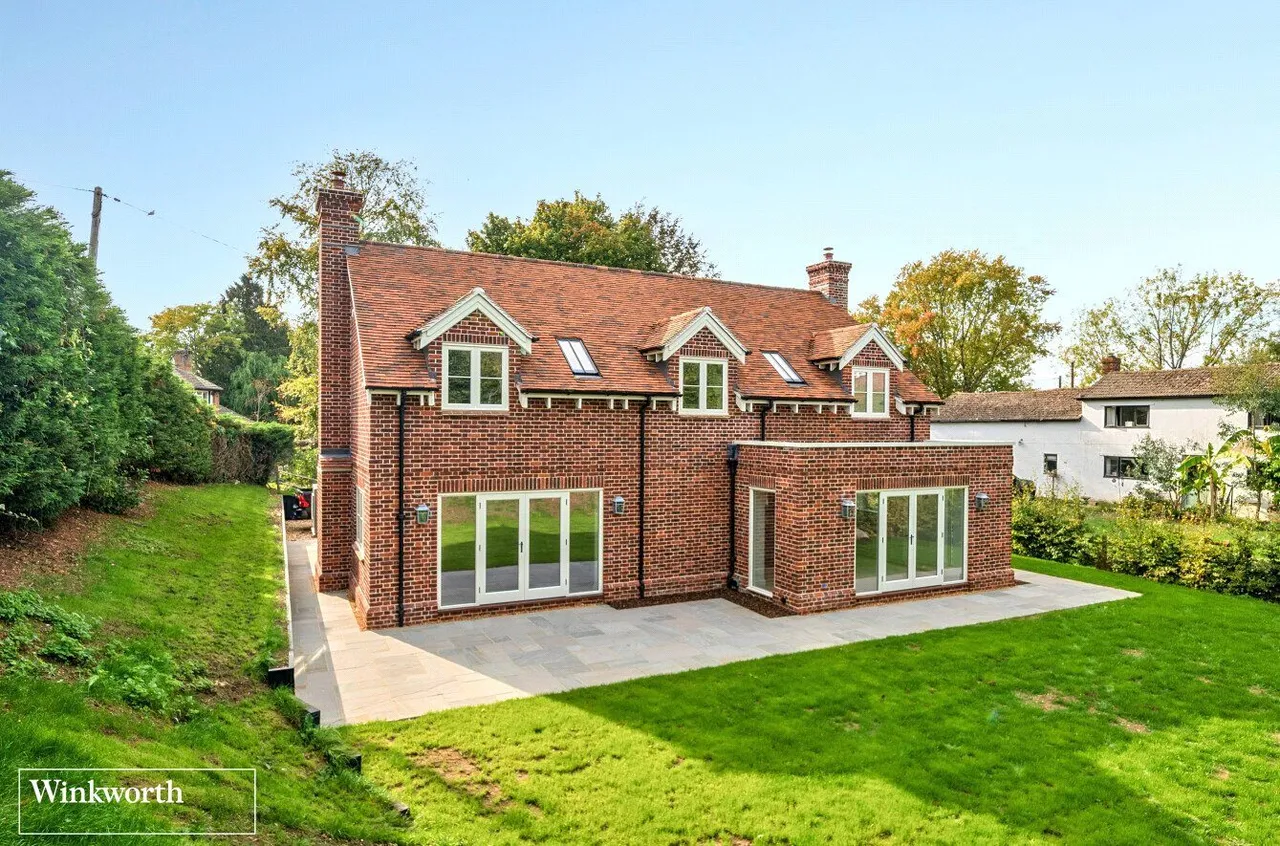 Mary Lane, North Waltham, RG25, photo 3