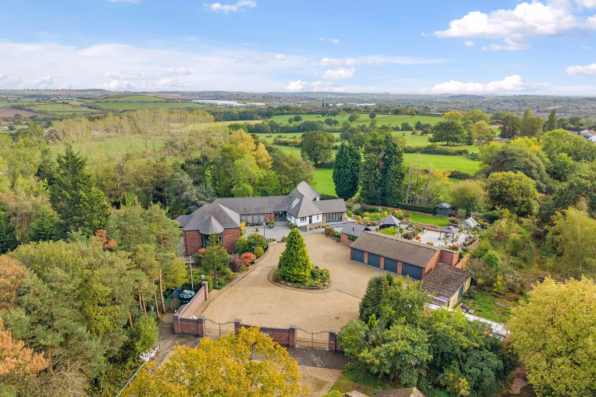 6 bed house for sale, Nottingham Road, Nottingham, NG16