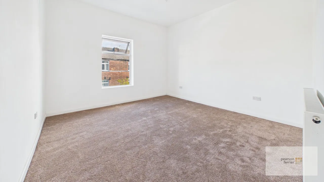 Elm Street, Bury, BL9, photo 7