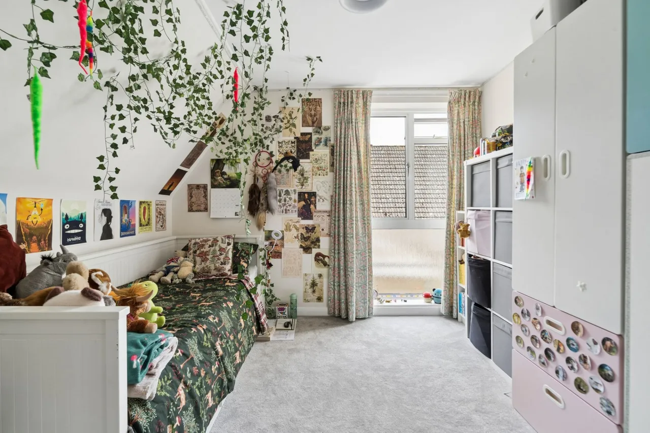 Shrimpton Close, Beaconsfield, HP9, photo 16