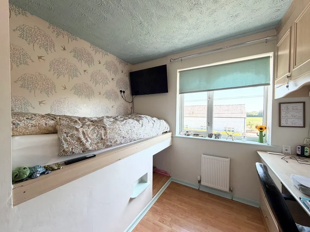 For SalePark Road, Adlington, photo 14