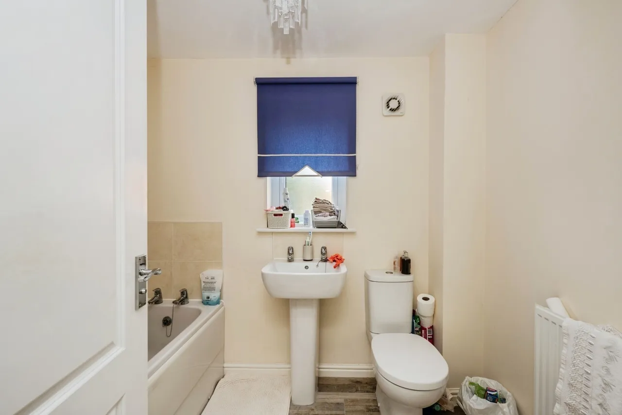 Heol Y Creyr Bach, Gorseinon, SA4, photo 16