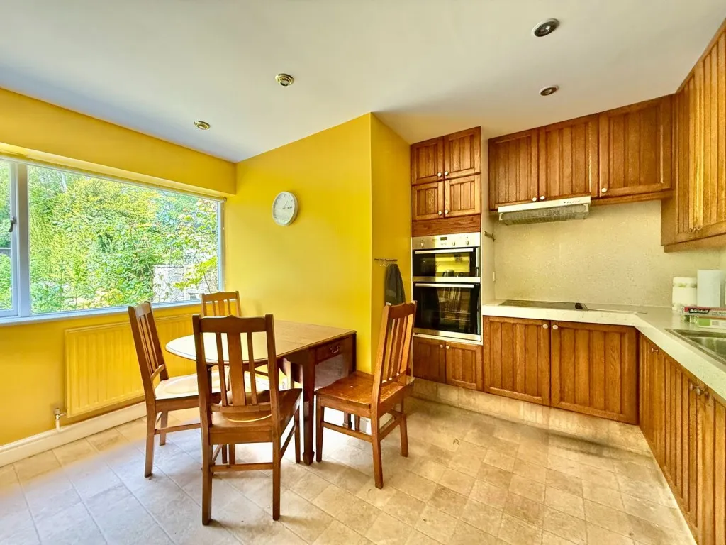 Brandon Lane, Shadwell, LS17, photo 9